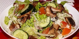 Овощной салат с грибами