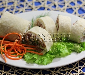 Закуска из лаваша с копченым мясом