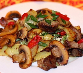 Жареная картошка на сале с грибами