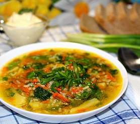 Постный суп с шпинатом