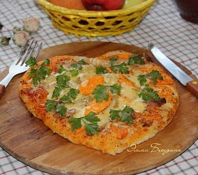 Осенняя пицца с тыквой и беконом